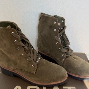 Dr. Scholls Women's Lace-Up Olive Boots